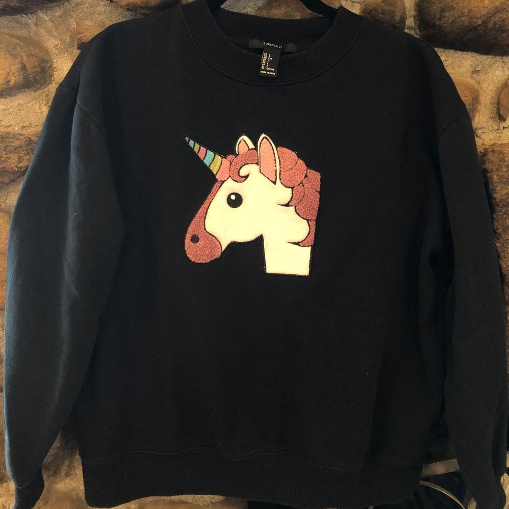 Unicorn sweater (Large)